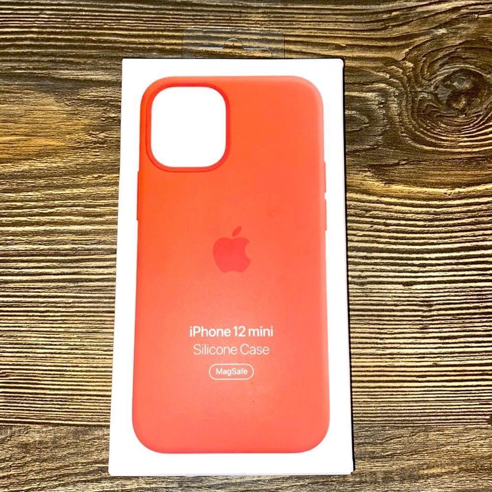 Apple Silicone Case with MagSafe for iPhone 12 mini - Pink Citrus. T
